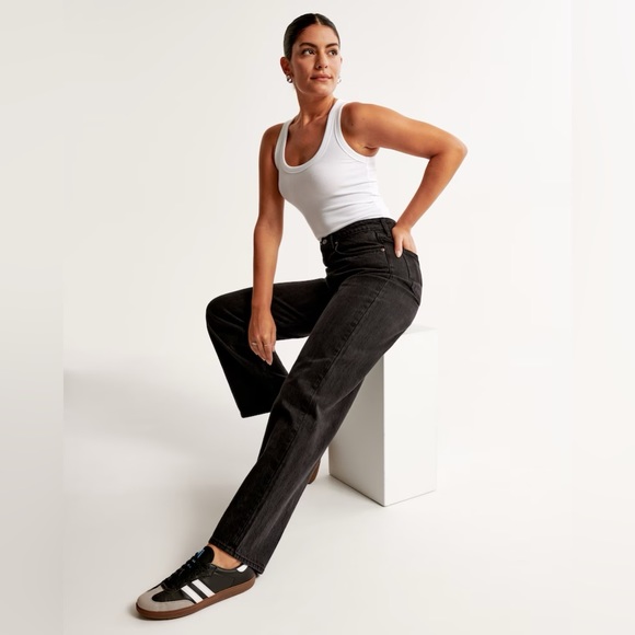 Curve Love High Rise Loose Jean 33 Short / 16 Black Denim - Picture 2 of 9